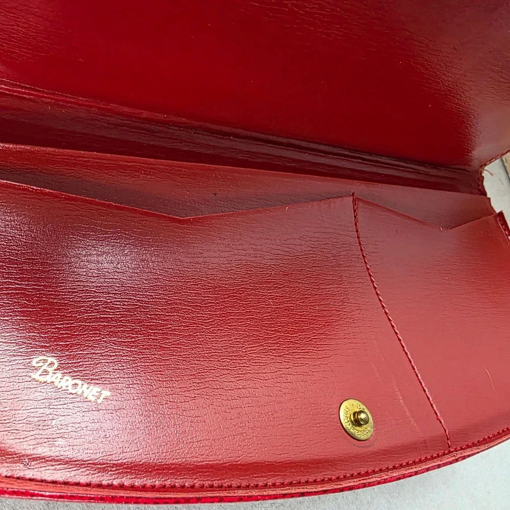 Baronet Fifth Avenue Vintage Red Lizard Embossed Leather Kiss Lock Clutch Wallet